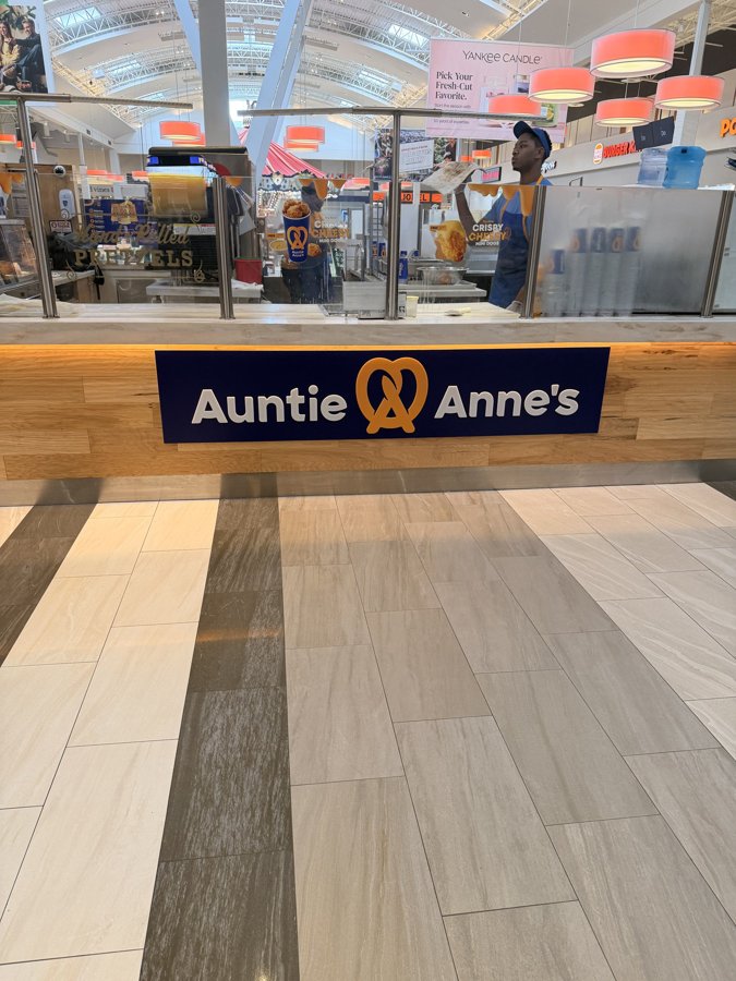 Auntie Anne's standalone food court kiosk