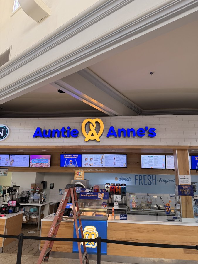 Auntie Anne's storefront with FRESH menu display