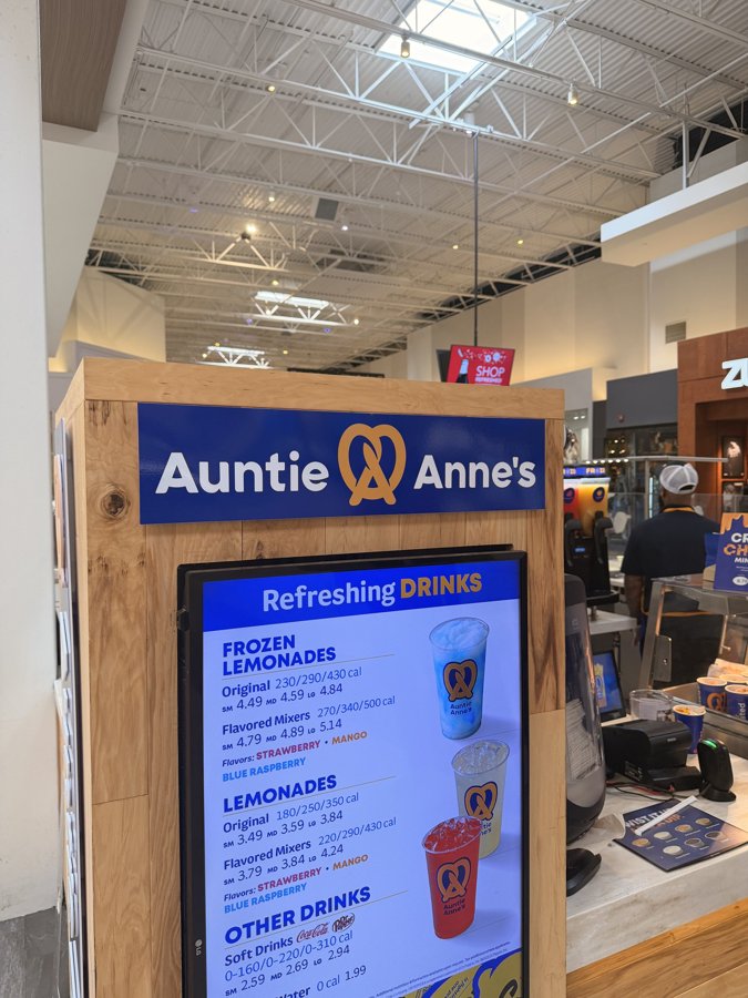Auntie Anne's refreshing drinks side kiosk