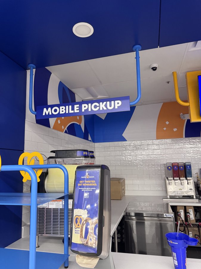 Sheetz interior with mobile pickup wayfinding sign